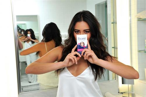 Shay Mitchell