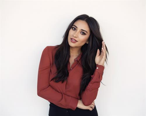Shay Mitchell