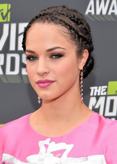 Alexis Knapp