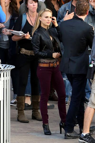 Natalie Portman on the set of a Terrence Malick film in Austin 10/20/12 