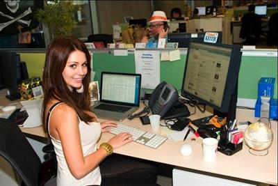 Holly Peers Pictures Holly Peers