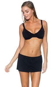 Elizabeth Turner in a bikini