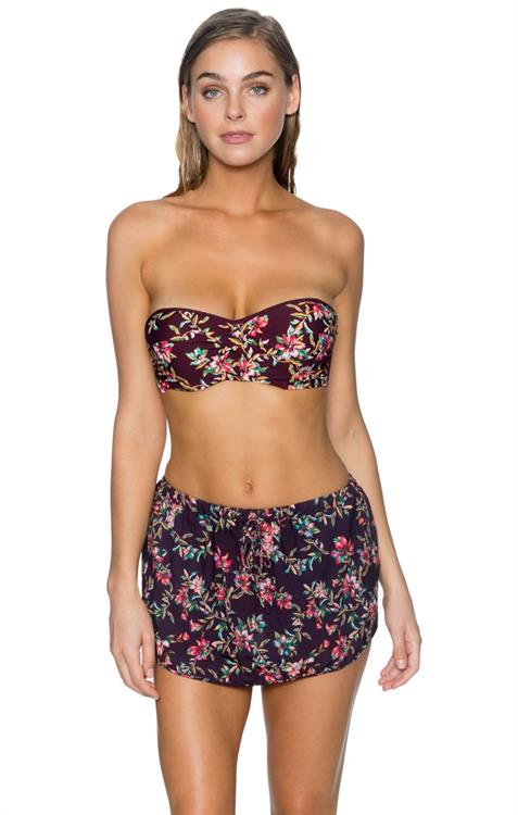 Elizabeth Turner in a bikini