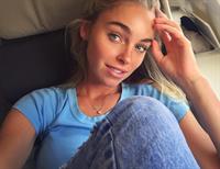 Elizabeth Turner taking a selfie