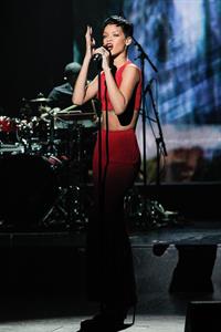 Rihanna La Chanson De L’Annee 2012 in Paris 12/11/12 