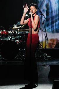 Rihanna La Chanson De L’Annee 2012 in Paris 12/11/12 