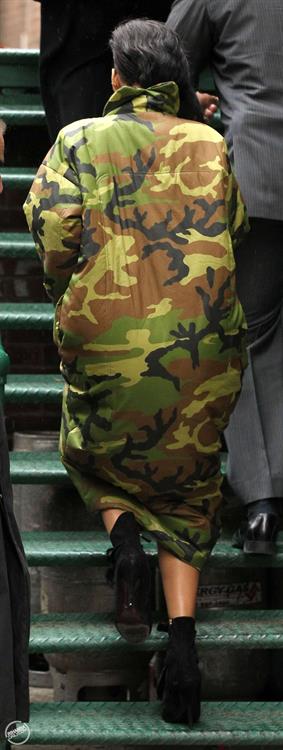 Rihanna Victoria's Secret fashion show in NY 11/7/12