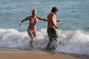 Pamela Anderson Wearing bikini on the beach in Hawaii - August 8, 2013 