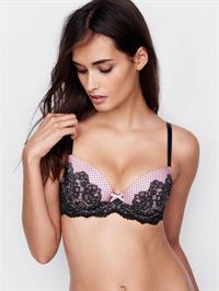 Gizele Oliveira in lingerie