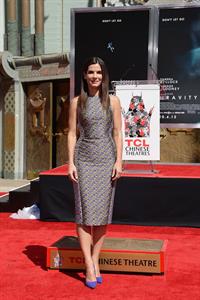 Sandra Bullock Immortalizal with hand and footprint Ceremony in Hollywood 25.09.13 
