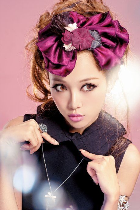 Huang Yi Lin taking a selfie