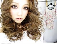 Huang Yi Lin taking a selfie