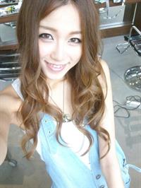 Huang Yi Lin taking a selfie