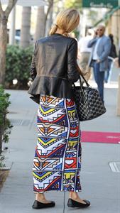 Paris Hilton arrives at Beverly Hills spa September 30, 2013 