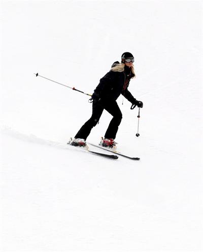 Paris Hilton enjoying a day in the mountains of Aspen December 18, 2012 