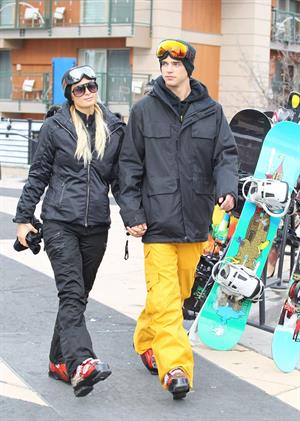 Paris Hilton enjoying a day in the mountains of Aspen December 18, 2012 