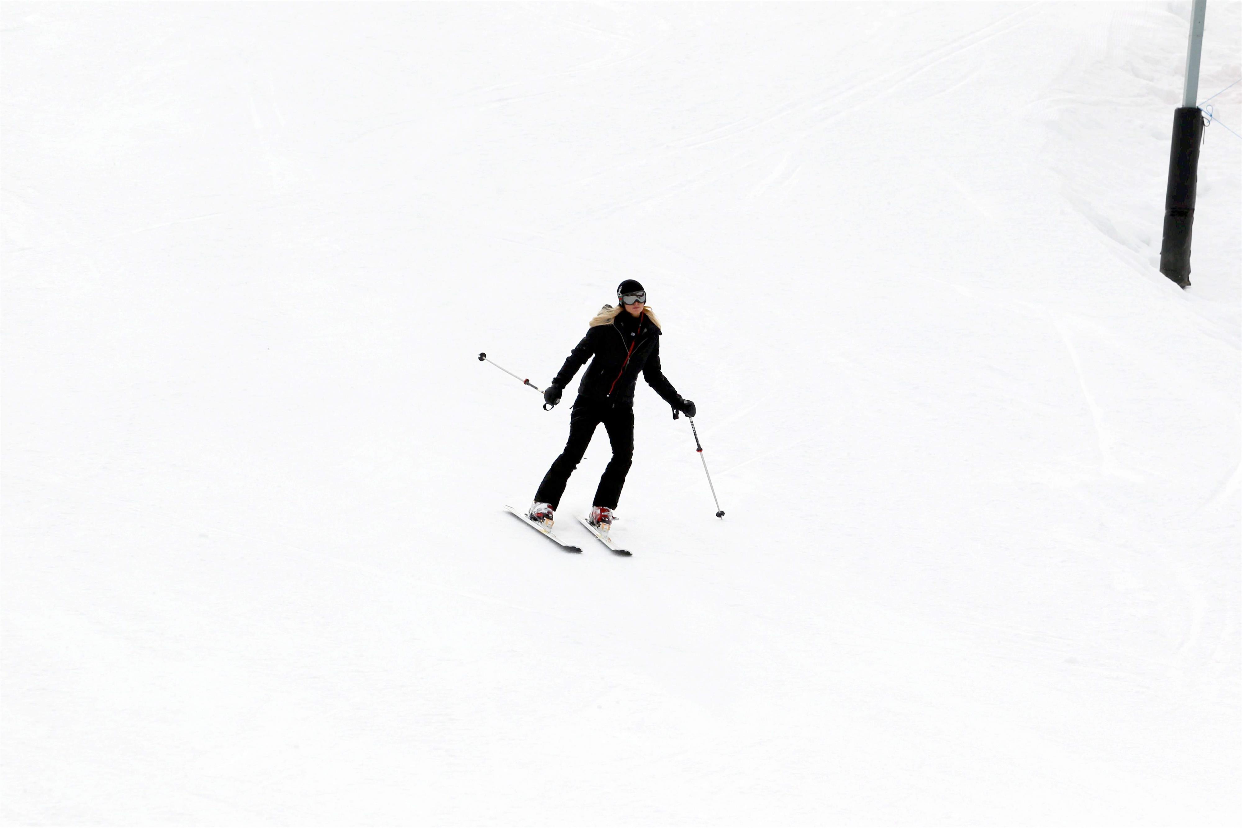 Paris Hilton enjoying a day in the mountains of Aspen December 18, 2012 