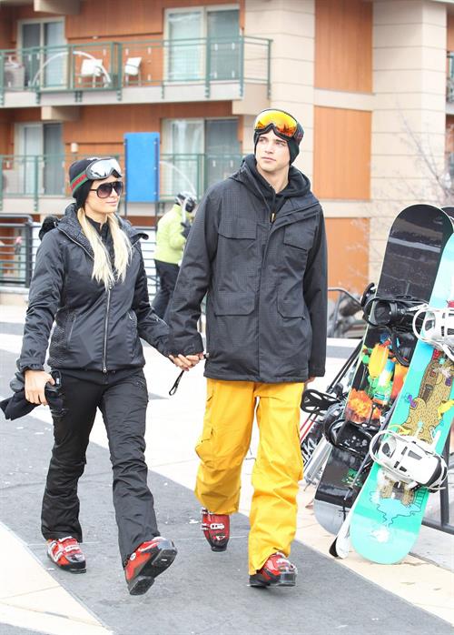 Paris Hilton enjoying a day in the mountains of Aspen December 18, 2012 