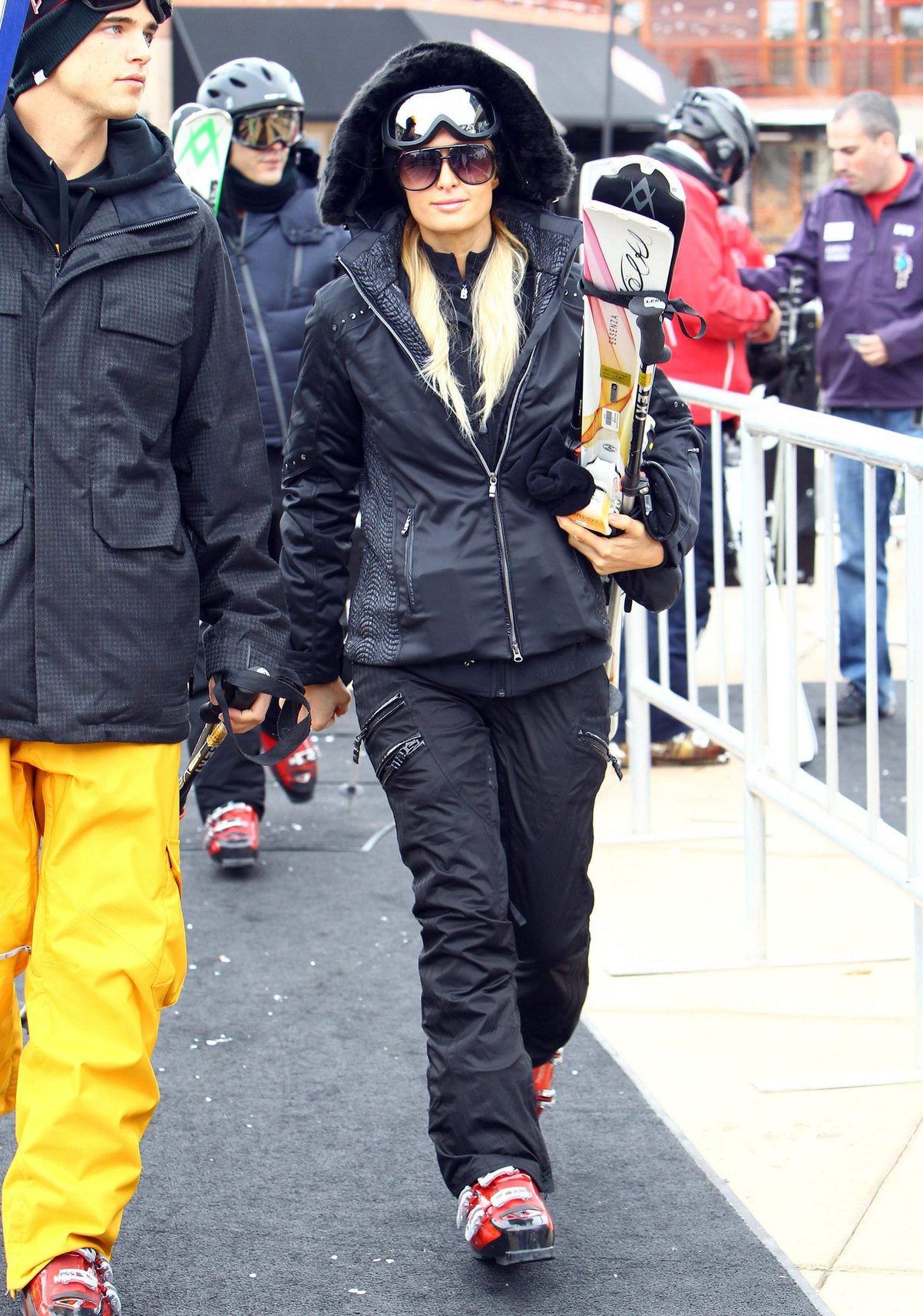 Paris Hilton enjoying a day in the mountains of Aspen December 18, 2012 