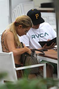 Paris Hilton lunch in Miami December 10-2012  