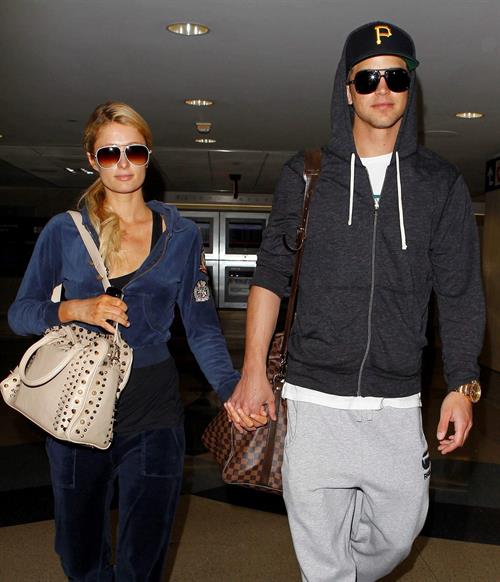 Paris Hilton and River Viiperi holding hands at LA. December 10, 2012 
