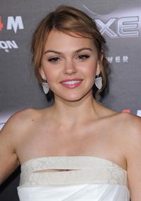 Aimee Teegarden Los Angeles premiere of Scream 4 at Graumans Chinese Ttheatre on April 11, 2011