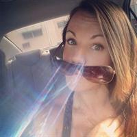 Linda Durbesson taking a selfie