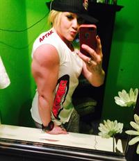 Amanda Michelle Folstad Ptak taking a selfie