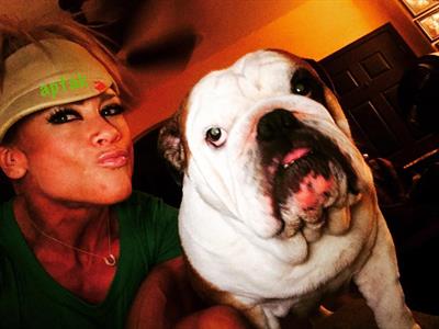 Amanda Michelle Folstad Ptak taking a selfie