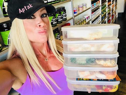 Amanda Michelle Folstad Ptak taking a selfie