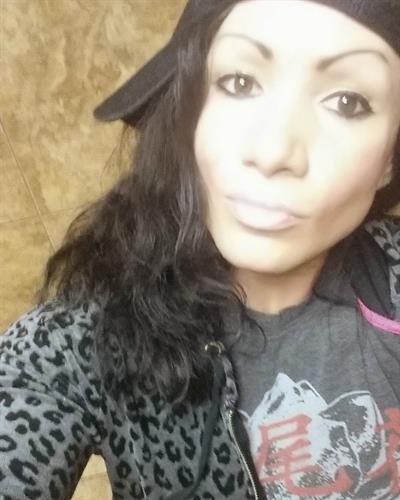 Isabelle Turell taking a selfie