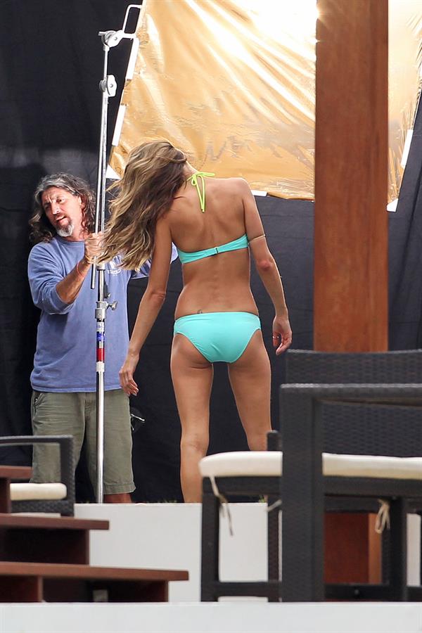 Alessandra Ambrosio Victoria's Secret bikini photoshoot candids, Miami, Jan 30, 2014 