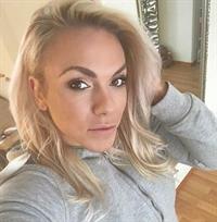 Minna Pajulahti taking a selfie