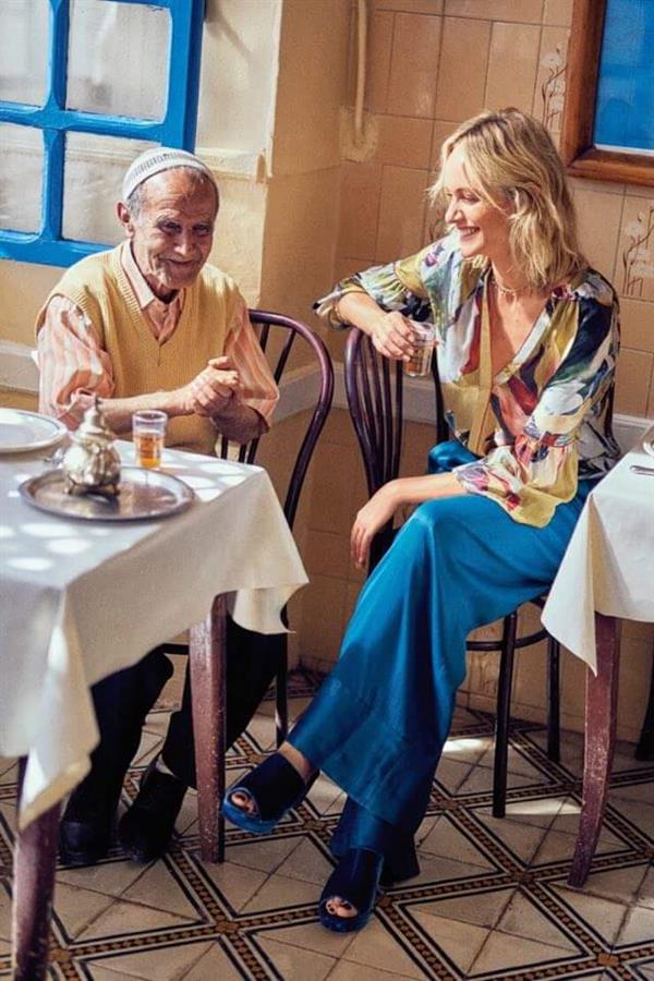 Amber Valletta