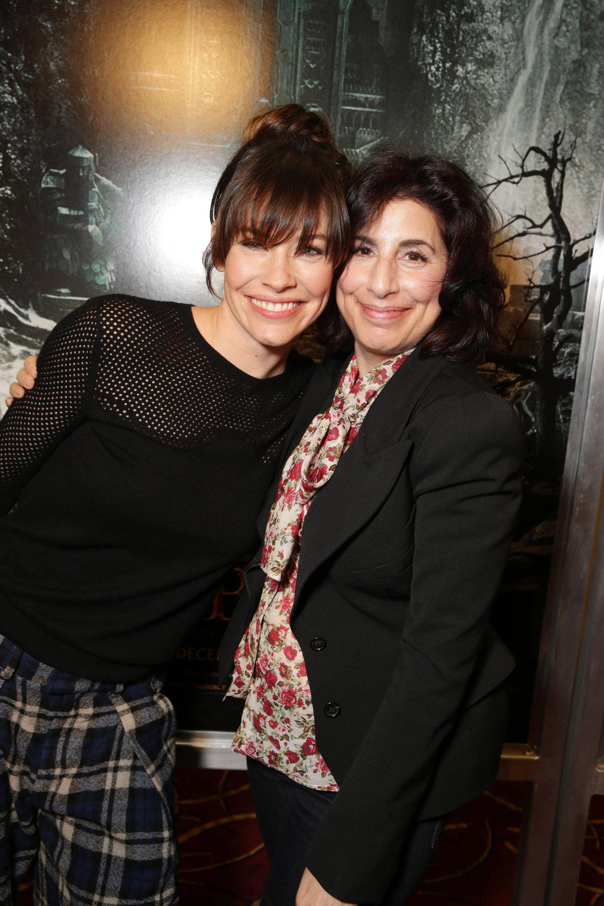 Evangeline Lilly Pictures Evangeline Lilly 'The Hobbit: The Desolation of Smaug' Worlwide Fan Event in Los Angeles on Nov. 4, 2013