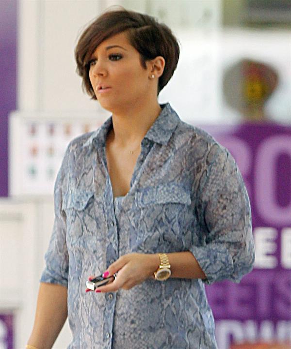 Frankie Sandford - Spotted in London Town (03.05.2013) 