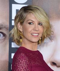 Jenna Elfman attends the Premiere of Universal Pictures' Identity Theft at the Village Theatre in Los Angeles (04.02.2013) 