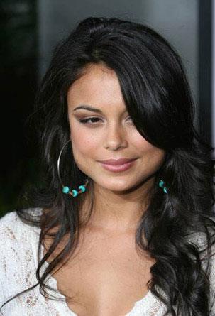 Nathalie Kelley