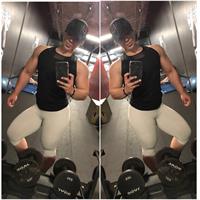 Chloe Sannito taking a selfie