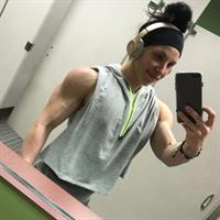 Chloe Sannito taking a selfie