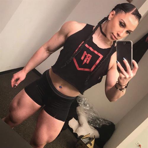 Chloe Sannito taking a selfie