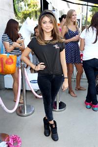 Sarah Hyland – PUMA Project Pink Charity 10/12/13  