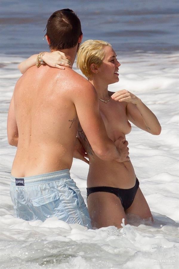 Miley Cyrus Topless In Maui