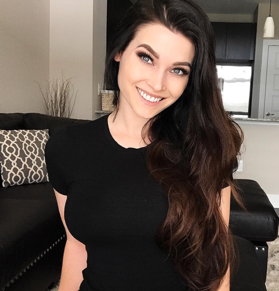 Niece Waidhofer без макияжа