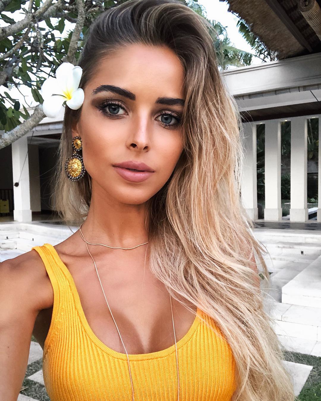 Chiara Bransi taking a selfie