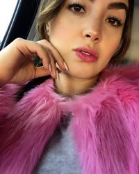 Daly Marithe taking a selfie