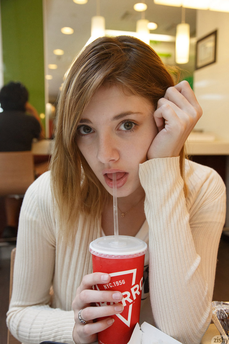 Sloan Kendricks Topless