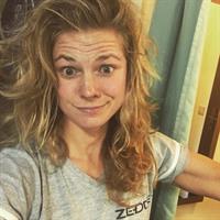 Jessie Diggins taking a selfie