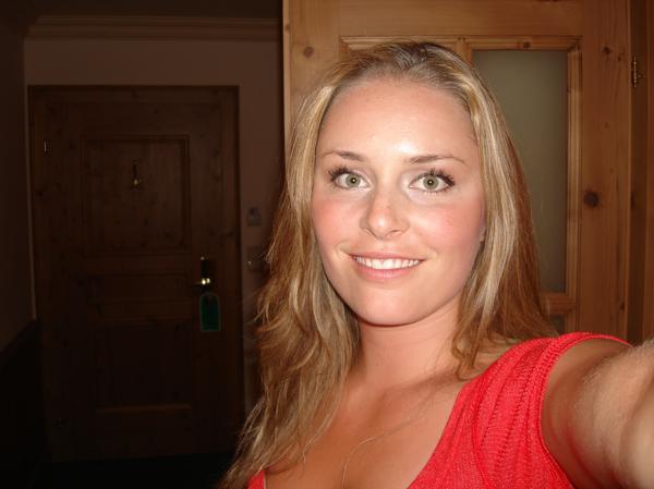Lindsey Vonn taking a selfie