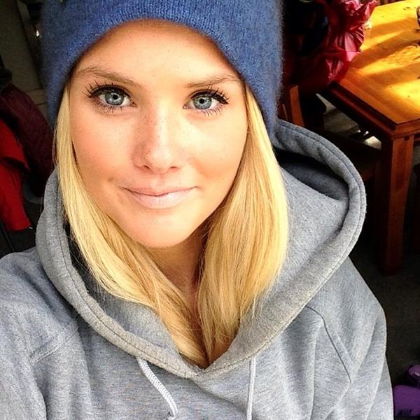 Silje Norendal taking a selfie